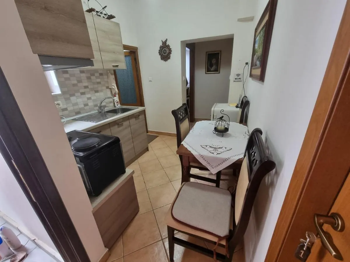 Romeo'S Guest House Berat